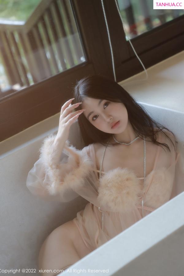 谢晚晚  [XiuRen]高清写真图 2022.11.02 No.5796 谢晚晚 丝袜妩媚第26张图片